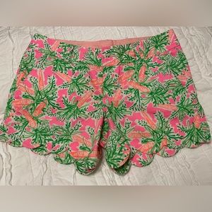 Lilly Pulitzer Scalloped Buttercup Shorts Size 4